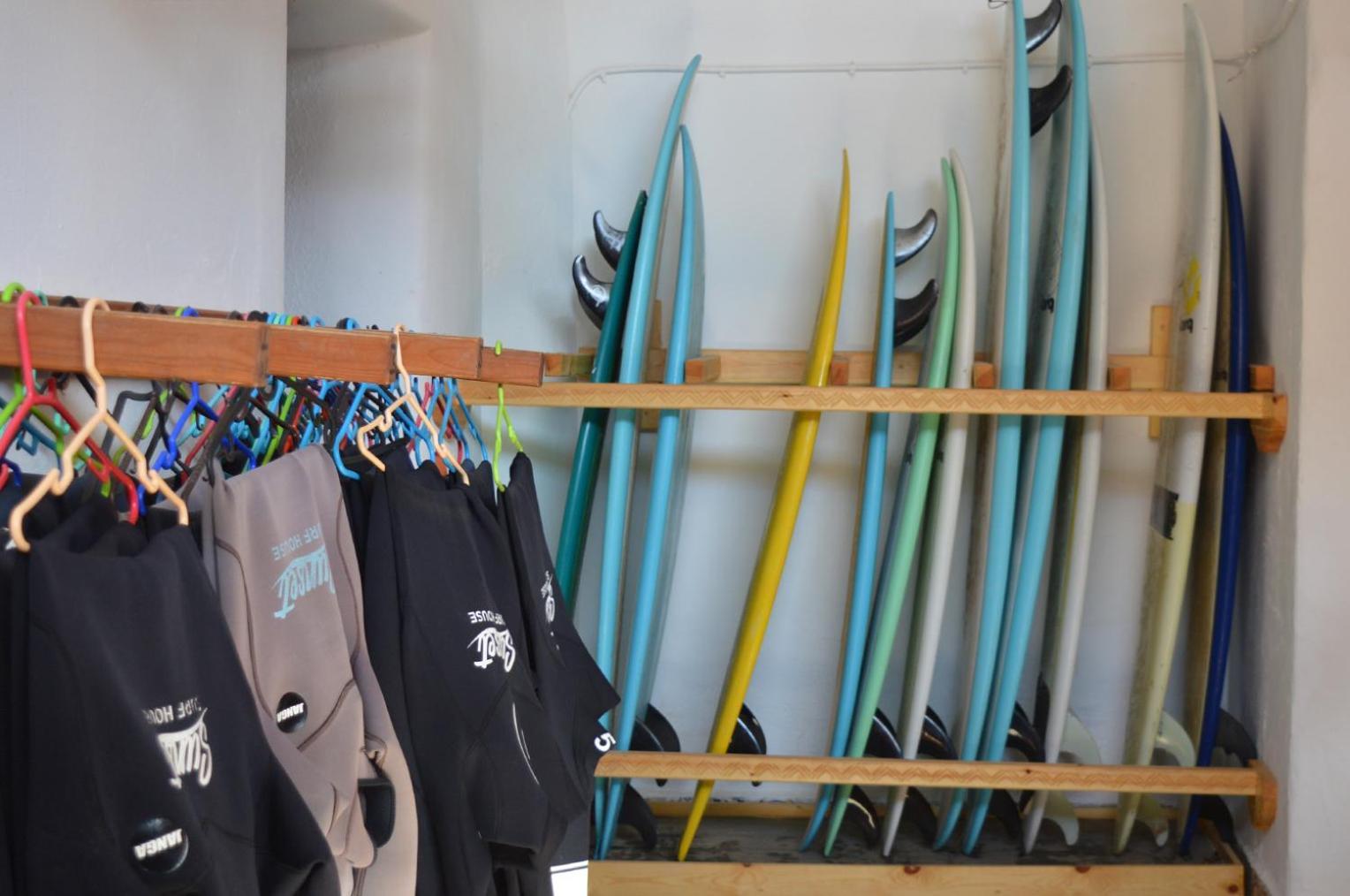 بيت شباب Sunset Surfhouse Morocco Tamraght المظهر الخارجي الصورة
